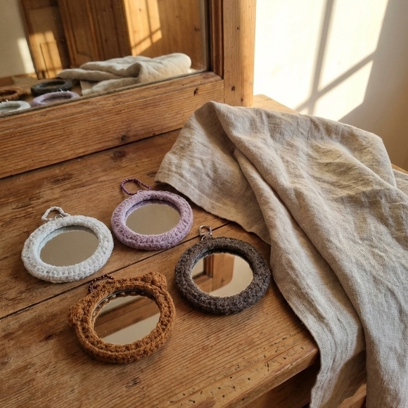 Crochet Pocket Mirrors - Picture 2 of 3